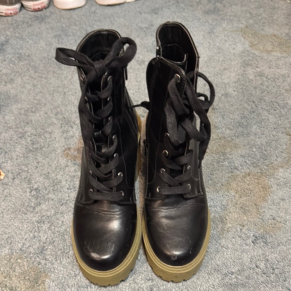 Black Lace-Up Women's Boots